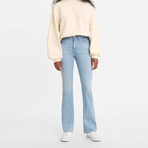 NWT Levi's High Rise Bootcut Jeans, Light Wash, Size 28 (Orig. $69.50)